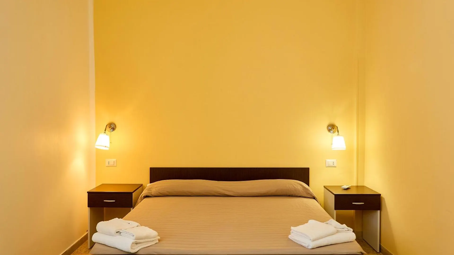 Hotel Solee, Family Holidays & Hostelling Cesenatico