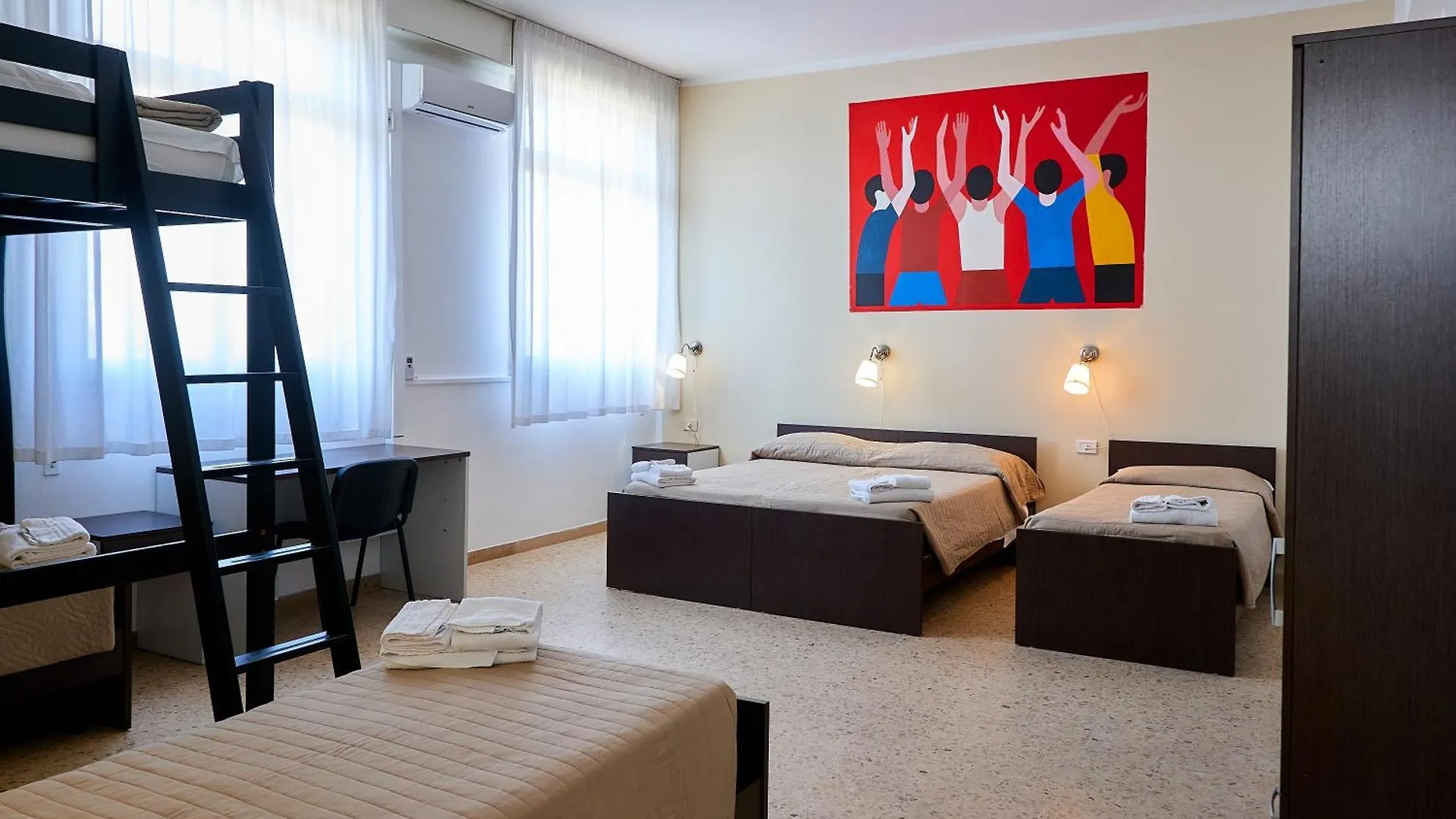 Solee, Family Holidays & Hostelling Cesenatico Italy